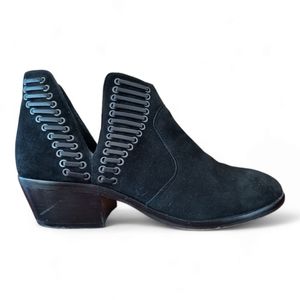 Black Vince Camuto Pevista Booties 8.5M Women's